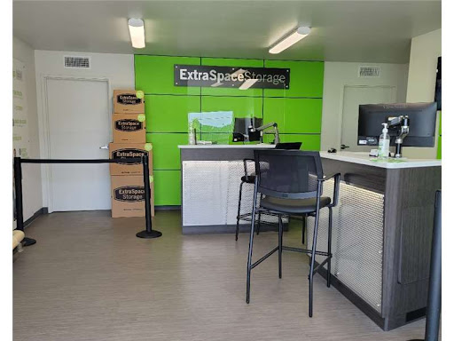 Extra Space Storage image