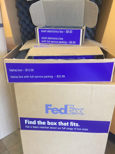 Print Shop «FedEx Office Print & Ship Center», reviews and photos, 830 Blossom Hill Rd, San Jose, CA 95123, USA