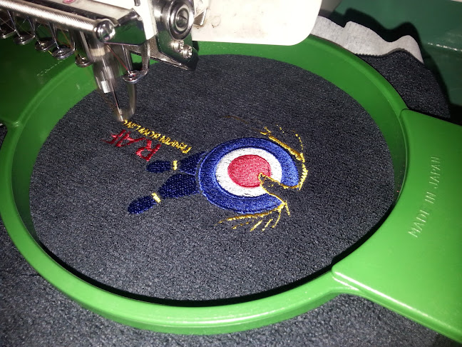Rojo's Embroidery & Alterations - Lincoln