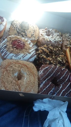 Donut Shop «Vincent Van Doughnut», reviews and photos, 40 N Central Ave, Clayton, MO 63105, USA