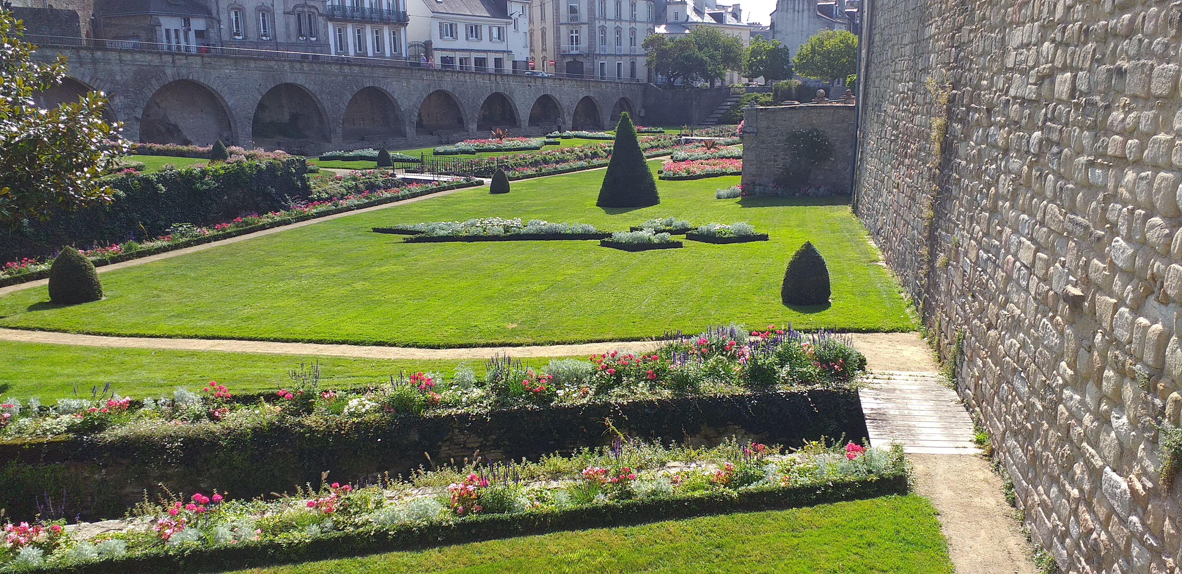 Photo n° 33 de l'avis de Jean-marc.e fait le 19/09/2019 à 17:17