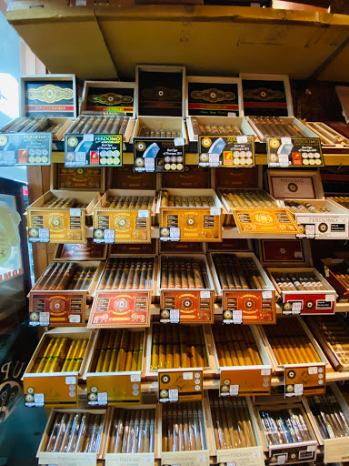 Tobacco Shop «Tobacco Palace & Vape Shop Gainesville», reviews and photos, 235 Pearl Nix Pkwy #2, Gainesville, GA 30501, USA