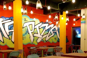 Taka Pizza image