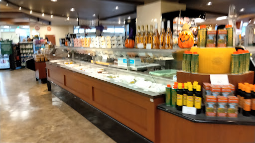 Grocery Store «Lunds & Byerlys Golden Valley», reviews and photos, 5725 Duluth St, Golden Valley, MN 55422, USA