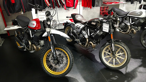 Motorcycle Dealer «Commonwealth Motorcycles», reviews and photos, 625 E Jefferson St, Louisville, KY 40202, USA