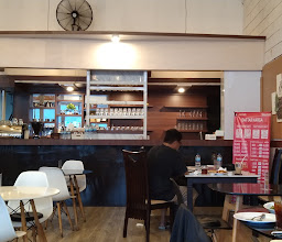 Cafe De’Boss / Boluta photo