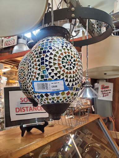 Architectural Salvage Store «Earthwise Architectural Salvage - Seattle», reviews and photos, 3447 4th Ave S, Seattle, WA 98134, USA