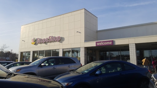 Grocery Store «Stop & Shop», reviews and photos, 64-66 Myrtle Ave, Ridgewood, NY 11385, USA