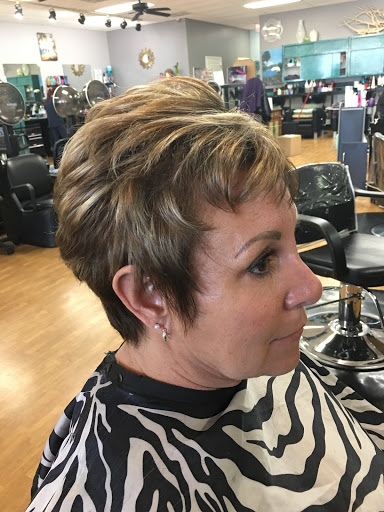 Hair Salon «A Tropical Hair Studio at The Healing Spa Salon», reviews and photos, 1024 Florida A1A #130, Satellite Beach, FL 32937, USA