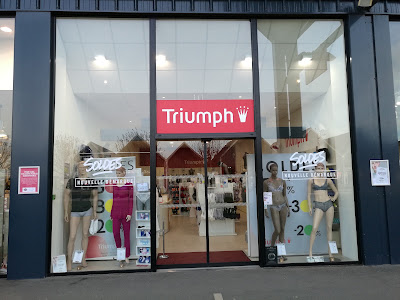Triumph Lingerie - Outlet La Seguiniere à La Séguinière
