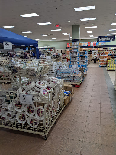 Home Goods Store «Christmas Tree Shops», reviews and photos, 340 Patriot Pl, Foxborough, MA 02035, USA