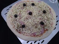 Plats et boissons du Pizzas à emporter DISTRIBUTEUR DE PIZZAS LA PLADZA PLUDUNO - n°4