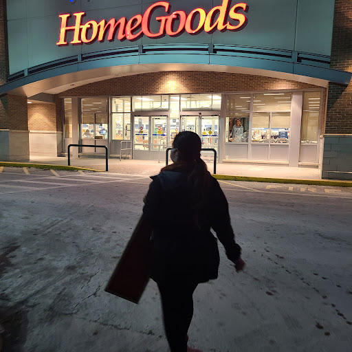 Marshalls and HomeGoods, 265 S Broadway, Salem, NH 03079, USA, 