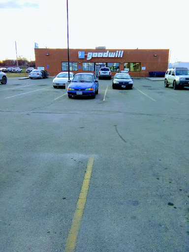 Thrift Store «Goodwill Retail Store of Farmington», reviews and photos