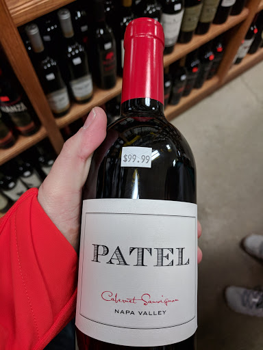 Wine Store «Red Wagon Wine Shoppe», reviews and photos, 2940 S Rochester Rd, Rochester Hills, MI 48307, USA