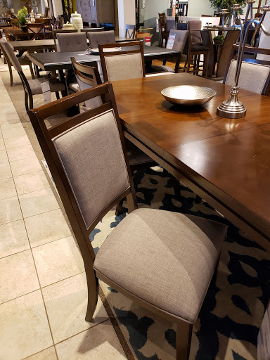 Furniture Store «Art Van Furniture», reviews and photos, 6500 E 14 Mile Rd, Warren, MI 48092, USA