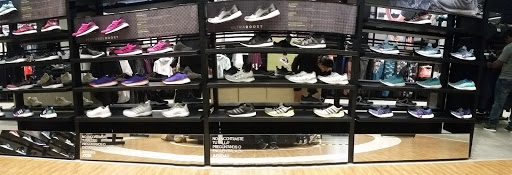 Tiendas para comprar zapatillas deportivas Trujillo