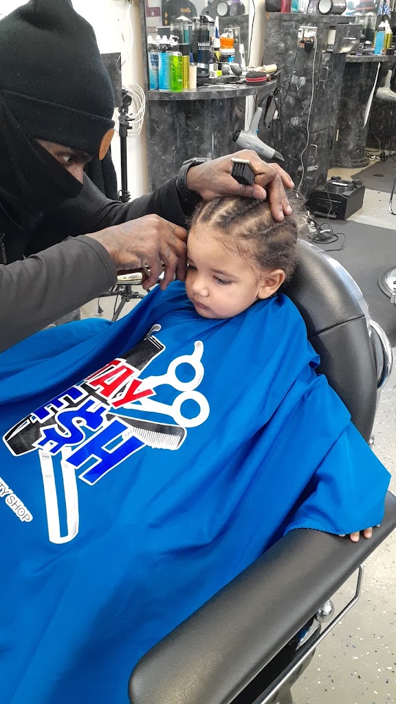 Stay Fresh Barber & Beauty Shop 63136