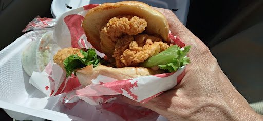 Raising Canes Chicken Fingers image