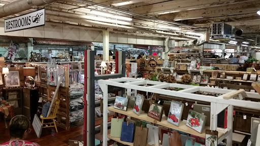 Antique Furniture Store «Jarfly Antique Market», reviews and photos, 47 Railroad Ave, Jefferson, GA 30549, USA