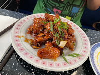 Poulet à l'écorce de mandarine du Restaurant chinois Bleu Bao à Paris - n°13