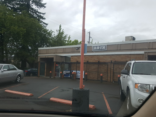 Liquor Store «Washington St. Liquor Store/Fast Mix», reviews and photos, 575 SW Washington Ave, Corvallis, OR 97333, USA