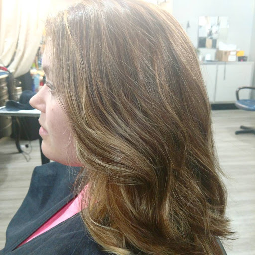 Beauty Salon «Salon Knotty and day spa», reviews and photos, 1447 N Rock Rd #200, Wichita, KS 67206, USA