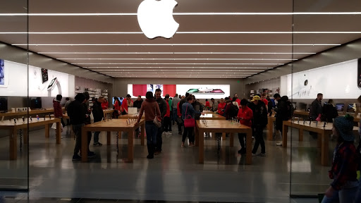 Computer Store «Apple Washington Square», reviews and photos, 9585 SW Washington Square Rd, Tigard, OR 97223, USA