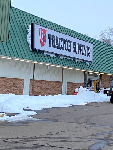Home Improvement Store «Tractor Supply Co.», reviews and photos, 1437 E M 21, Owosso, MI 48867, USA