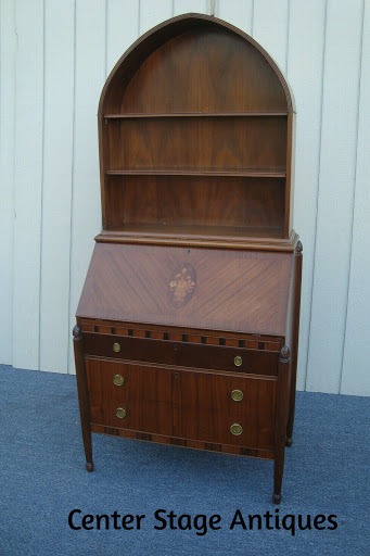 Antique Furniture Store «Center Stage Antiques», reviews and photos, 41 King St, Mt Holly, NJ 08060, USA