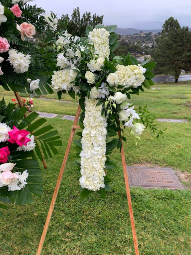 Florist «Country Cousins Flower shop», reviews and photos, 841 E Whittier Blvd, La Habra, CA 90631, USA