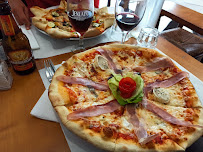 Plats et boissons du Restaurant EUROPIZZA. Des Pizzas Mais Pas Que... à Nice - n°2
