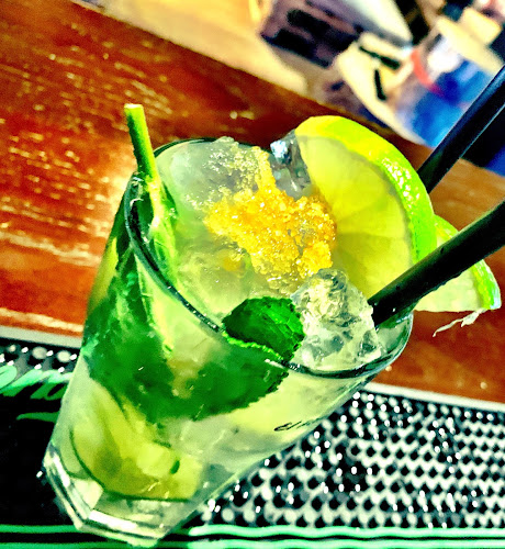 Kommentare und Rezensionen über Baryton Cocktail Lounge