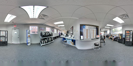 Car Dealer «Bayside Chrysler Jeep Dodge», reviews and photos, 21219 Northern Blvd, Bayside, NY 11361, USA