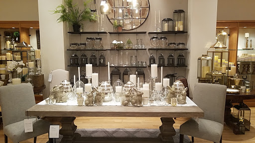 Furniture Store «Pottery Barn», reviews and photos, 10000 Research Blvd B02A, Austin, TX 78759, USA