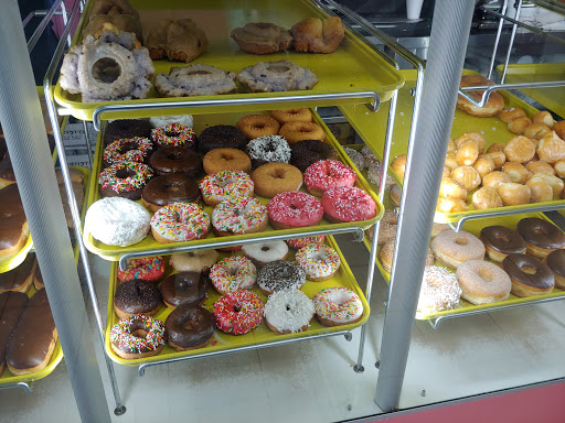 Donut Shop «Rainbow Donuts», reviews and photos, 1271 S Diamond Bar Blvd, Diamond Bar, CA 91765, USA