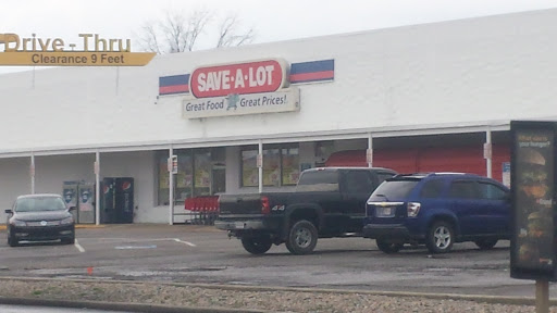Grocery Store «Save-A-Lot», reviews and photos, 1817 N Walnut St, Hartford City, IN 47348, USA