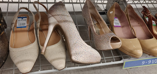 Thrift Store «2nd Ave Value Stores», reviews and photos, 1200 Welsh Rd, North Wales, PA 19454, USA