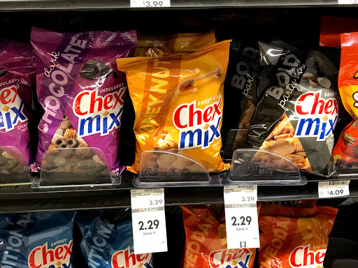 Grocery Store «D & W Fresh Market», reviews and photos, 2181 Wealthy St SE, East Grand Rapids, MI 49506, USA