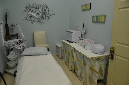 Beauty School «Queen City College», reviews and photos