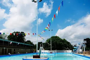 Philipps Swim Club (philippsswimclub.com) image