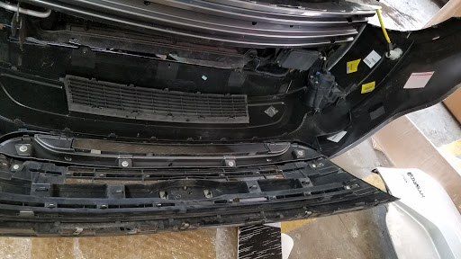 Auto Body Shop «Hillcrest CARSTAR Collision Ctr», reviews and photos, 2813 Old Vestal Rd, Vestal, NY 13850, USA