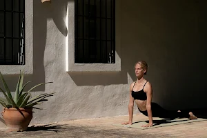 Maren Cremer | Yoga & Achtsamkeit image