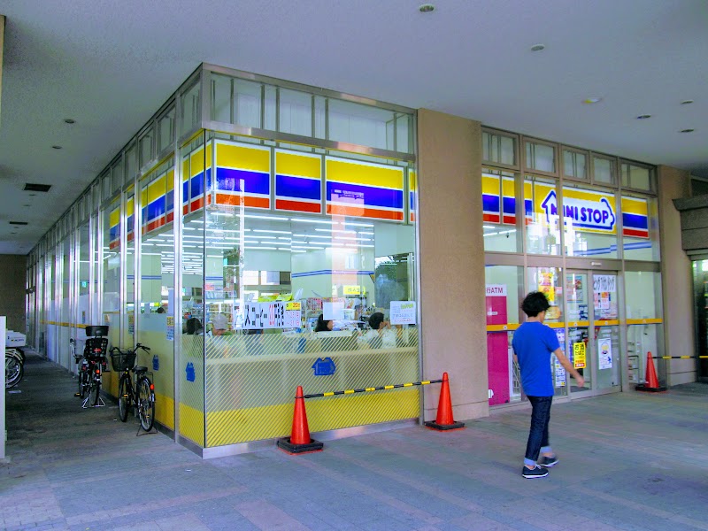 ミニストップ 西池袋５丁目店 東京都豊島区西池袋 コンビニエンスストア コンビニ グルコミ
