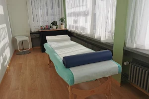 Massagepraxis Dao image