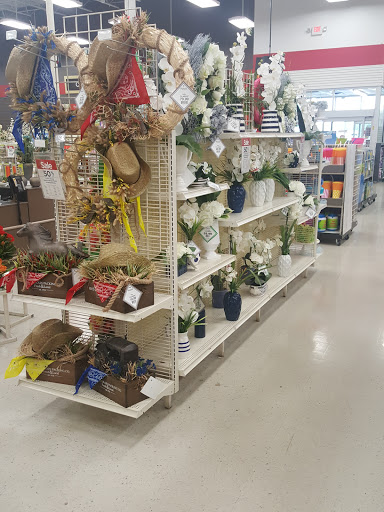 Craft Store «Michaels», reviews and photos, 1520 Pleasant Valley Rd, Manchester, CT 06040, USA