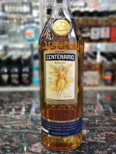 Liquor Store «Royal Liquor», reviews and photos, 808 Center Rd #3, Flint, MI 48506, USA