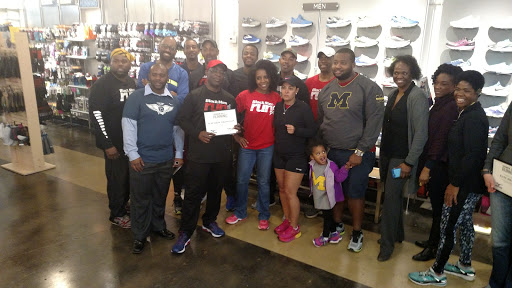 Running Store «Fleet Feet Sports Raleigh», reviews and photos, 3532 Wade Ave, Raleigh, NC 27607, USA