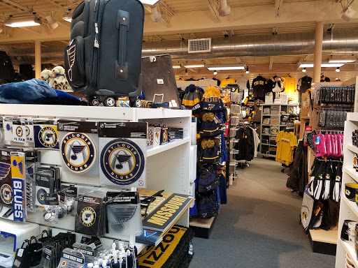 Sportswear Store «Rally House Brentwood», reviews and photos, 1120 S Brentwood Blvd, Richmond Heights, MO 63117, USA