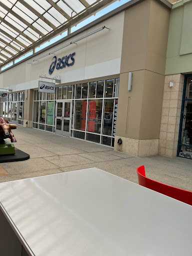 Outlet Mall «Tanger Outlet Myrtle Beach Hwy 17», reviews and photos, 10835 Kings Rd, Myrtle Beach, SC 29572, USA